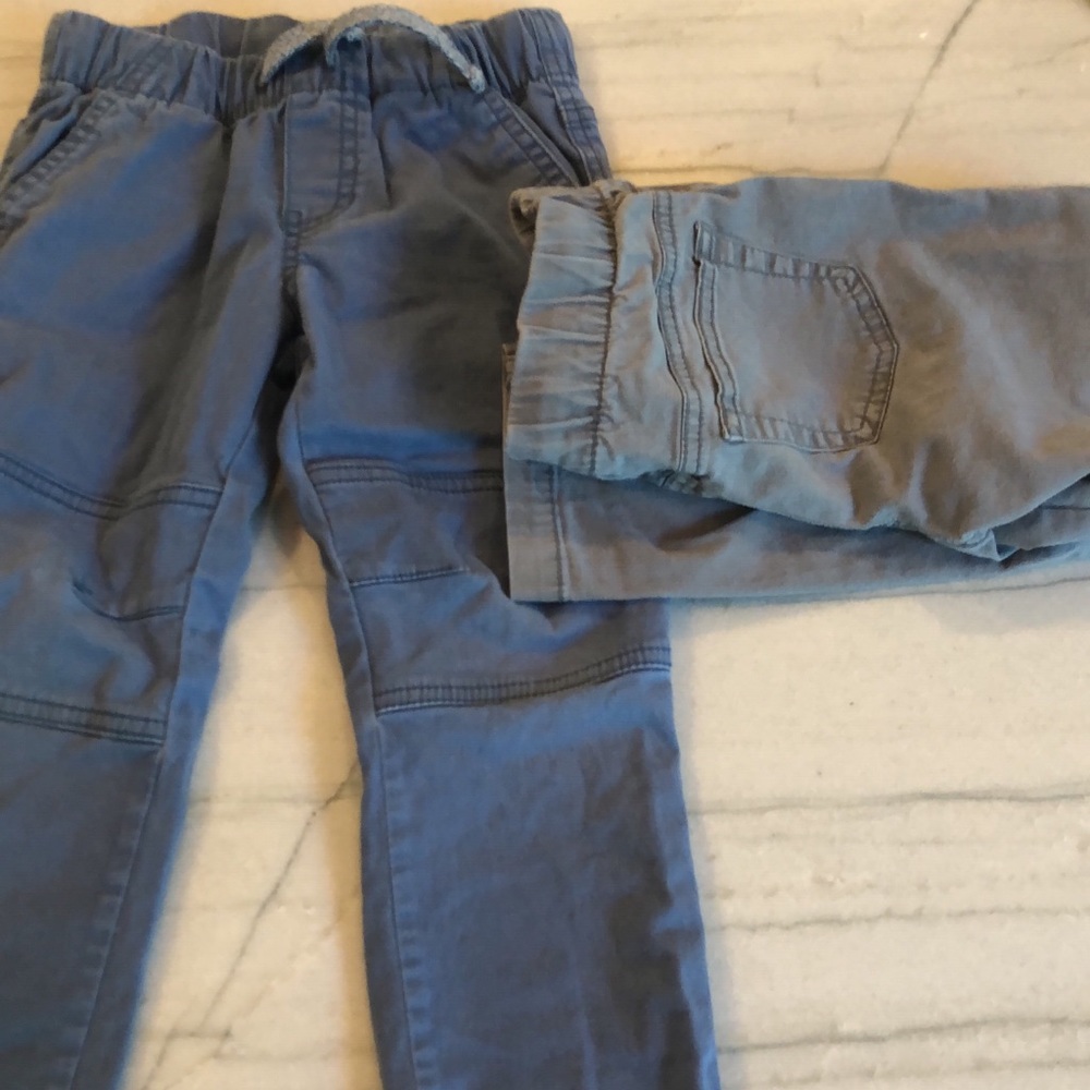 2 pairs Cat & Jack pull up pants